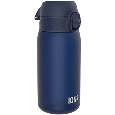 ion8 Botella de Agua para Niños, 350ml, a Prueba de Fugas, Fácil de Abrir, Cerradura Segura, Apta para Lavavajillas, Sin BPA, Asa de Transporte, Fácil de Limpiar, Neutro en Carbono, Azul Marino ion8 Botella de Agua para Niños, 350ml, a Prueba de Fugas, Fácil de Abrir, Cerradura Segura, Apta para Lavavajillas, Sin BPA, Asa de Transporte, Fácil de Limpiar, Neutro en Carbono, Azul Marino