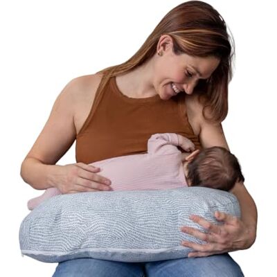 Boppy Almohada de lactancia, almohada ergonómica con biberón y lactancia materna con área alta, firme y grande, cojín repelente al agua con funda lavable; verificada por la Alianza de seguridad del Boppy Almohada de lactancia, almohada ergonómica con biberón y lactancia materna con área alta, firme y grande, cojín repelente al agua con funda lavable; verificada por la Alianza de seguridad del