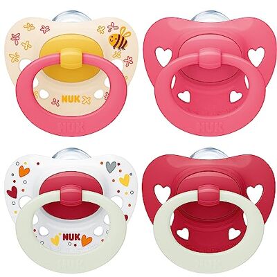 NUK Signature Day & Night chupete 6-18 meses Calma al 95 % de los bebés Chupetes de silicona sin BPA en forma de corazón Brilla en la oscuridad Corazones 4 unidades NUK Signature Day & Night chupete 6-18 meses Calma al 95 % de los bebés Chupetes de silicona sin BPA en forma de corazón Brilla en la oscuridad Corazones 4 unidades