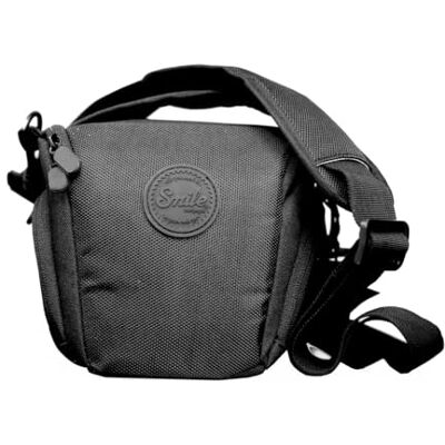 Smile Bolsa Holster para Cámaras Fotográficas DSLR y Réflex Ideal para Cámaras Réflex con Objetivo Básico Tipo Kit, Negro Smile Bolsa Holster para Cámaras Fotográficas DSLR y Réflex Ideal para Cámaras Réflex con Objetivo Básico Tipo Kit, Negro