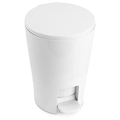 Tatay Papelera Baño con Pedal Diabolo 5L Interior Extraíble con Asa Diseño Práctico y Fácil de Limpiar Plástico Gran Resistencia 19 x 21 x 28,2 cm – Blanco Tatay Papelera Baño con Pedal Diabolo 5L Interior Extraíble con Asa Diseño Práctico y Fácil de Limpiar Plástico Gran Resistencia 19 x 21 x 28,2 cm – Blanco