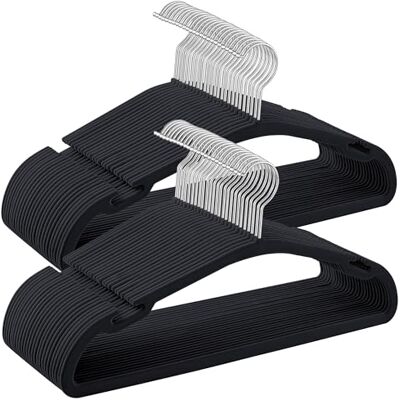SONGMICS Perchas de Terciopelo, Juego de 50 Perchas para Ropa, 43 x 21 cm, Perchas Antideslizantes con Muescas, Barra para Pantalones, Gancho 360°, Ahorra Espacio, para Armario, Negro Tinta CRF039B03 SONGMICS Perchas de Terciopelo, Juego de 50 Perchas para Ropa, 43 x 21 cm, Perchas Antideslizantes con Muescas, Barra para Pantalones, Gancho 360°, Ahorra Espacio, para Armario, Negro Tinta CRF039B03