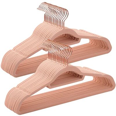 SONGMICS Percha de Terciopelo, Juego de 30, Antideslizantes, con Barra Corbata y Gancho Oro Rosa, 0,6 cm Espesor, Ahorra Espacio, 43,5 cm Largo, Abrigo Pantalón, Rosa Coral SONGMICS Percha de Terciopelo, Juego de 30, Antideslizantes, con Barra Corbata y Gancho Oro Rosa, 0,6 cm Espesor, Ahorra Espacio, 43,5 cm Largo, Abrigo Pantalón, Rosa Coral