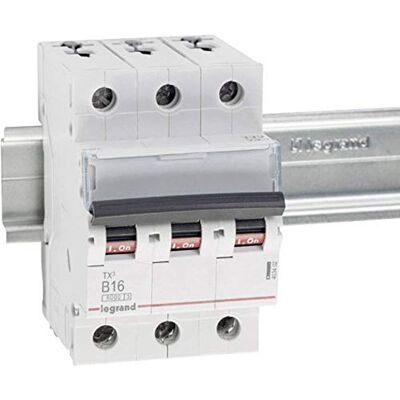 Legrand TX3 LS B16 A 3P 6 ka 3 m Legrand TX3 LS B16 A 3P 6 ka 3 m