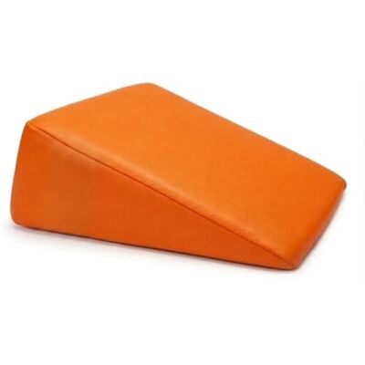 QUIRUMED Cojín Triangular, Medidas 28 x 30 x 13 cm, Color Naranja, Ergonómico, Polipiel, Relleno Flexible, Cojín Masaje, Fisioterapia, Apoyo para la Espalda QUIRUMED Cojín Triangular, Medidas 28 x 30 x 13 cm, Color Naranja, Ergonómico, Polipiel, Relleno Flexible, Cojín Masaje, Fisioterapia, Apoyo para la Espalda