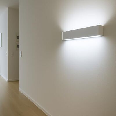 LED ATOMANT 4x Aplique de Pared LED Blanco 41CM 7W Color Luz Fria Color Blanco Frio 6500K, Uso horizontal o vertical, Apto para exterior e interior, Diseño moderno y resistente LED ATOMANT 4x Aplique de Pared LED Blanco 41CM 7W Color Luz Fria Color Blanco Frio 6500K, Uso horizontal o vertical, Apto para exterior e interior, Diseño moderno y resistente
