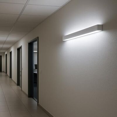 LED ATOMANT Aplique de Pared LED Blanco 83CM 14W Color Luz Fria Color Blanco Frio 6500K, Uso horizontal o vertical, Apto para exterior e interior, Diseño moderno y resistente LED ATOMANT Aplique de Pared LED Blanco 83CM 14W Color Luz Fria Color Blanco Frio 6500K, Uso horizontal o vertical, Apto para exterior e interior, Diseño moderno y resistente