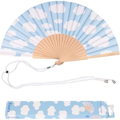 Fisura – Abanico Original con Estampado de Sol Abanico de Madera Moderno y Colorido. Ventilador de Mano de Purpurina Multicolor Colgador Incluido. Idea de Regalo Divertida. (Nubes, azul) Fisura – Abanico Original con Estampado de Sol Abanico de Madera Moderno y Colorido. Ventilador de Mano de Purpurina Multicolor Colgador Incluido. Idea de Regalo Divertida. (Nubes, azul)