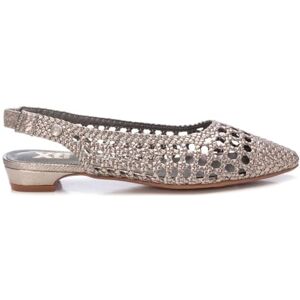 XTI Zapato Mujer Plomo Calzado Cómodo y Versátil Moda Casual Modelo 02 (Talla 36) XTI Zapato Mujer Plomo Calzado Cómodo y Versátil Moda Casual Modelo 02 (Talla 36)