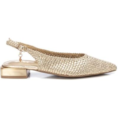 XTI Zapato Mujer Oro Calzado Cómodo y Versátil Moda Casual Modelo 01 (Talla 40) XTI Zapato Mujer Oro Calzado Cómodo y Versátil Moda Casual Modelo 01 (Talla 40)