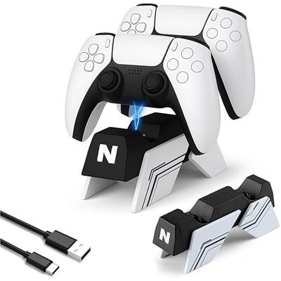 NITHO Estación de Carga Compatible con Mandos PS5/ Edge, Estación de Recarga Doble USB con Diseño de Carga Vertical Click-In y Protección contra Sobrecargas, Blanco NITHO Estación de Carga Compatible con Mandos PS5/ Edge, Estación de Recarga Doble USB con Diseño de Carga Vertical Click-In y Protección contra Sobrecargas, Blanco