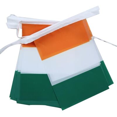 AZ FLAG Guirnalda de banderas marfil 6m - 20 banderas 15x21cm - Banderines AZ FLAG Guirnalda de banderas marfil 6m - 20 banderas 15x21cm - Banderines