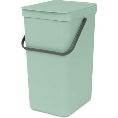 Brabantia Sort & Go 16L Cubo de basura (verde jade), cubo basura reciclaje con asa y tapa con posición abierta, papelera cocina para reciclaje con diseño multi-talento, fácil de limpiar Brabantia Sort & Go 16L Cubo de basura (verde jade), cubo basura reciclaje con asa y tapa con posición abierta, papelera cocina para reciclaje con diseño multi-talento, fácil de limpiar