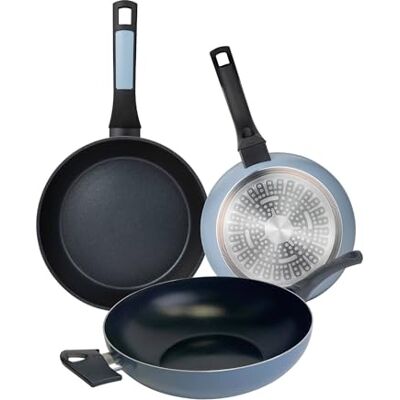 San Ignacio Juego de 2 Sartenes de Ø20Ø26cm + Wok de Ø30cm en Aluminio prensado color Azul NOIA San Ignacio Juego de 2 Sartenes de Ø20Ø26cm + Wok de Ø30cm en Aluminio prensado color Azul NOIA