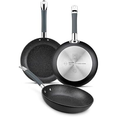 BRA Master Set de 3 sartenes 20-24-28 cm, aluminio forjado, con mango de acero inoxidable recubierto de silicona, resistente a deformación, aptas para todo tipo de cocinas, incluida inducción BRA Master Set de 3 sartenes 20-24-28 cm, aluminio forjado, con mango de acero inoxidable recubierto de silicona, resistente a deformación, aptas para todo tipo de cocinas, incluida inducción