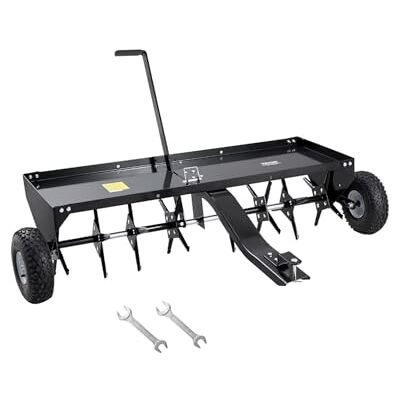 VEVOR Aireador de Césped Remolcable de 1500 x 980 x 885 mm con Enganche Universal, Púas de Hierro Dispuestas Alternativamente, Carga de 63,5 kg para Remolcar, Jardines, Céspedes y Granjas, Negro VEVOR Aireador de Césped Remolcable de 1500 x 980 x 885 mm con Enganche Universal, Púas de Hierro Dispuestas Alternativamente, Carga de 63,5 kg para Remolcar, Jardines, Céspedes y Granjas, Negro