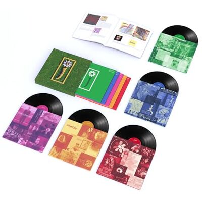 UNIVERSAL Nothing But Love The Definitive Best Of UNIVERSAL Nothing But Love The Definitive Best Of