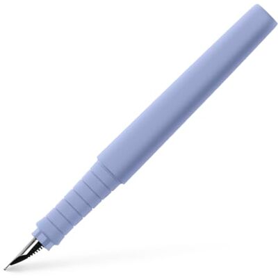 Faber-Castell Pluma estilográfica Poly Pen Pale Iris, plumín M Pluma estilográfica ergonómica con superficie «soft-touch» y plumín de acero inoxidable Faber-Castell Pluma estilográfica Poly Pen Pale Iris, plumín M Pluma estilográfica ergonómica con superficie «soft-touch» y plumín de acero inoxidable