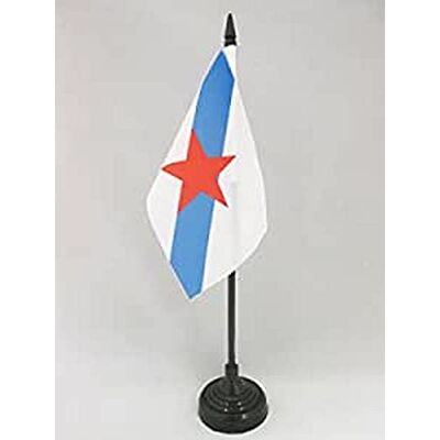 AZ FLAG Bandera de Mesa Galicia Estreleira 15x10 cm Base Plástico Uso interior Bandera de escritorio gallega acabado cosido y bordes reforzados con mástil de plástico y base de plástico AZ FLAG Bandera de Mesa Galicia Estreleira 15x10 cm Base Plástico Uso interior Bandera de escritorio gallega acabado cosido y bordes reforzados con mástil de plástico y base de plástico