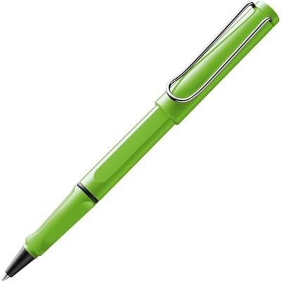 Lamy safari green Bolígrafo roller con empuñadura ergonómica y ancho de trazo M para una escritura larga y agradable hecho de plástico robusto ASA con recambio roller M 63 en azul Lamy safari green Bolígrafo roller con empuñadura ergonómica y ancho de trazo M para una escritura larga y agradable hecho de plástico robusto ASA con recambio roller M 63 en azul