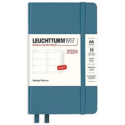 LEUCHTTURM1917 Agenda semanal Pocket (A6) 2024, 12 meses, azul piedra, inglés LEUCHTTURM1917 Agenda semanal Pocket (A6) 2024, 12 meses, azul piedra, inglés