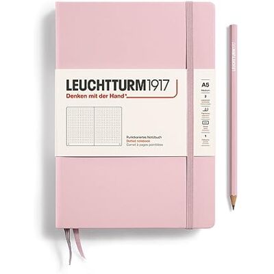 LEUCHTTURM1917 Libreta Medium (A5) 145 x 210 mm, Tapa Dura, 251 páginas numeradas, Powder, Puntos LEUCHTTURM1917 Libreta Medium (A5) 145 x 210 mm, Tapa Dura, 251 páginas numeradas, Powder, Puntos