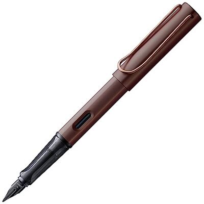 Lamy Pluma estilográfica Lx marron -Plumín con recubrimiento PVD y agarre ergon. -Plumín de acero F -Cuerpo ligero de aluminio -Con cartucho de tinta azul T 10 y estuche metálico-Para diestros Lamy Pluma estilográfica Lx marron -Plumín con recubrimiento PVD y agarre ergon. -Plumín de acero F -Cuerpo ligero de aluminio -Con cartucho de tinta azul T 10 y estuche metálico-Para diestros