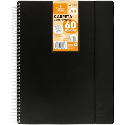 Starplast Quijote Paper World Carpeta Espiral Flexible Organizadores, con 60 fundas, transparentes lisas, A4, tapa de plástico resistente. Uso oficina, escolar, personal – Color NEGRO. Starplast Quijote Paper World Carpeta Espiral Flexible Organizadores, con 60 fundas, transparentes lisas, A4, tapa de plástico resistente. Uso oficina, escolar, personal – Color NEGRO.