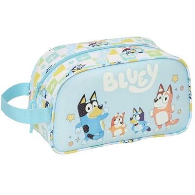 Safta BLUEY READY Neceser Escolar Infantil Mediano con Asa, Neceser Infantil, Adaptable a Carro, Fácil Limpieza, Cómodo y Versátil, Calidad y Resistencia, 26x12x15 cm Safta BLUEY READY Neceser Escolar Infantil Mediano con Asa, Neceser Infantil, Adaptable a Carro, Fácil Limpieza, Cómodo y Versátil, Calidad y Resistencia, 26x12x15 cm