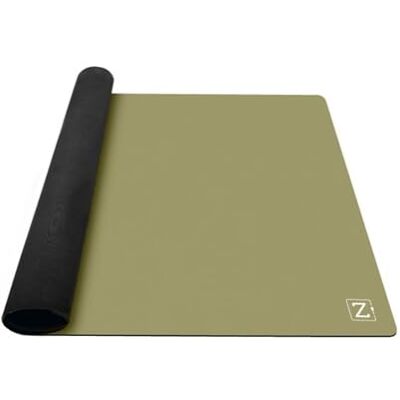 ZACATRUS Tapete Mini Verde de Neopreno, 90 cm x 60 cm, Olivino, Tapete de Juegos de Mesa, Antideslizante, Tapete de Cartas, Enrollable ZACATRUS Tapete Mini Verde de Neopreno, 90 cm x 60 cm, Olivino, Tapete de Juegos de Mesa, Antideslizante, Tapete de Cartas, Enrollable