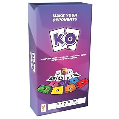 Topi Games KO Juego de Cartas, Edición en inglés, Secuencias de Color Juego independiente para 2-8 jugadores, unos 15 min, 7+; 3 modos, incluido uno simplificado desde 4 años. Topi Games KO Juego de Cartas, Edición en inglés, Secuencias de Color Juego independiente para 2-8 jugadores, unos 15 min, 7+; 3 modos, incluido uno simplificado desde 4 años.