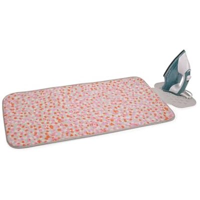 Joseph Joseph Swift Alfombrilla de Planchado Plegable, Reposa planchas en Silicona, Resistente al Calor/Vapor, Antideslizante, 90 x 47 cm, Multicolor Joseph Joseph Swift Alfombrilla de Planchado Plegable, Reposa planchas en Silicona, Resistente al Calor/Vapor, Antideslizante, 90 x 47 cm, Multicolor