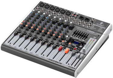 Behringer Xenyx X1222USB