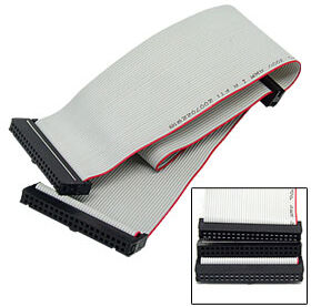 Tarvike IDE/AT lattakaapeli, 3 liitintä, 45cm Tarvike IDE/AT lattakaapeli, 3 liitintä, 45cm