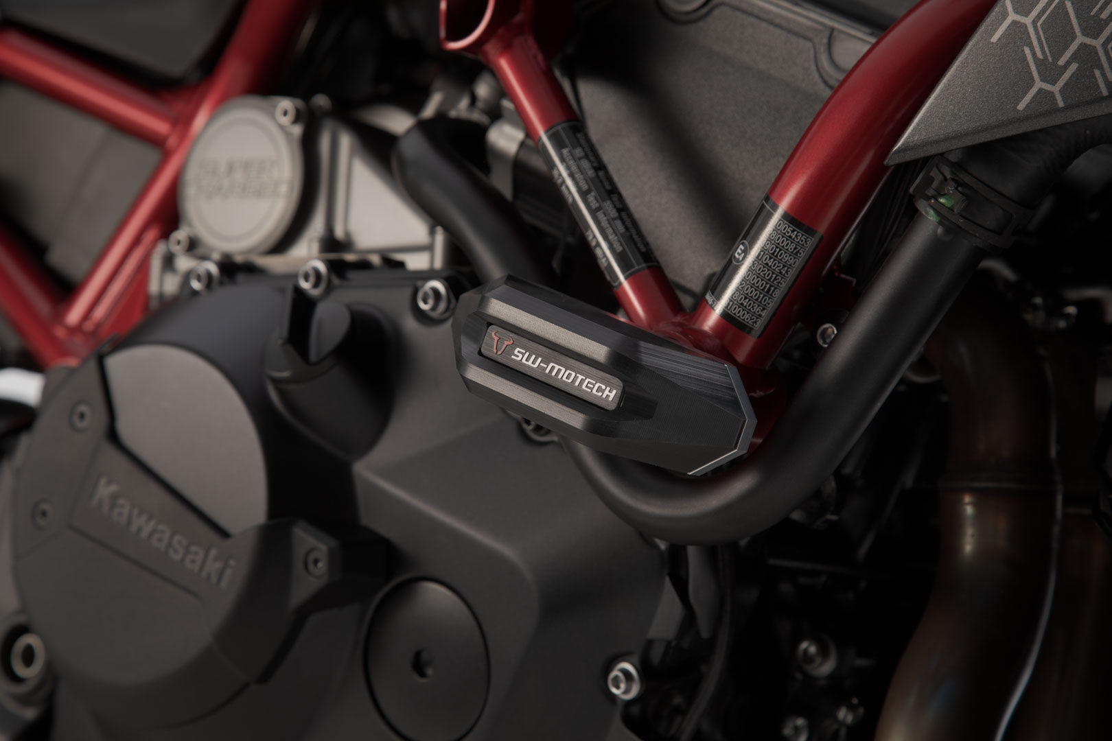 SW-Motech Slider asetettu kehykselle - Musta. Kawasaki Z H2 (19-). SW-Motech Slider asetettu kehykselle - Musta. Kawasaki Z H2 (19-).