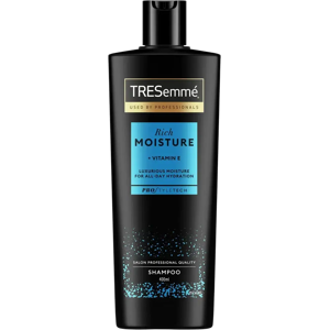 TRESemmé Rich Moisture Shampoo Ammattimaista laatua 400 ML TRESemmé Rich Moisture Shampoo Ammattimaista laatua 400 ML