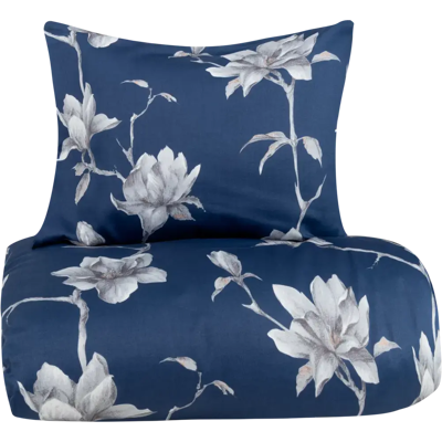 House satiinipussilakanasetti Blomster 150 x 210 + 55 x 65 cm tummansininen House satiinipussilakanasetti Blomster 150 x 210 + 55 x 65 cm tummansininen