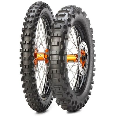 Metzeler Mce 6 Days Extreme Super Soft 140/80-18 Tt, Maantiekrengas Takana Metzeler Mce 6 Days Extreme Super Soft 140/80-18 Tt, Maantiekrengas Takana