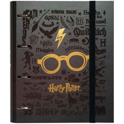 Harry Potter A4-kansio 4 pyöreällä metallirenkaalla, kuminauhalla ja 100 A4-arkilla Harry Potter A4-kansio 4 pyöreällä metallirenkaalla, kuminauhalla ja 100 A4-arkilla