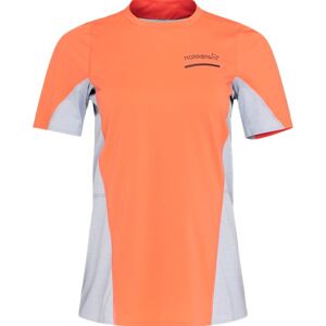 Norrona Senja Equaliser Kevyt T-paita - Nainen Flamingo Norrona Senja Equaliser Kevyt T-paita - Nainen Flamingo