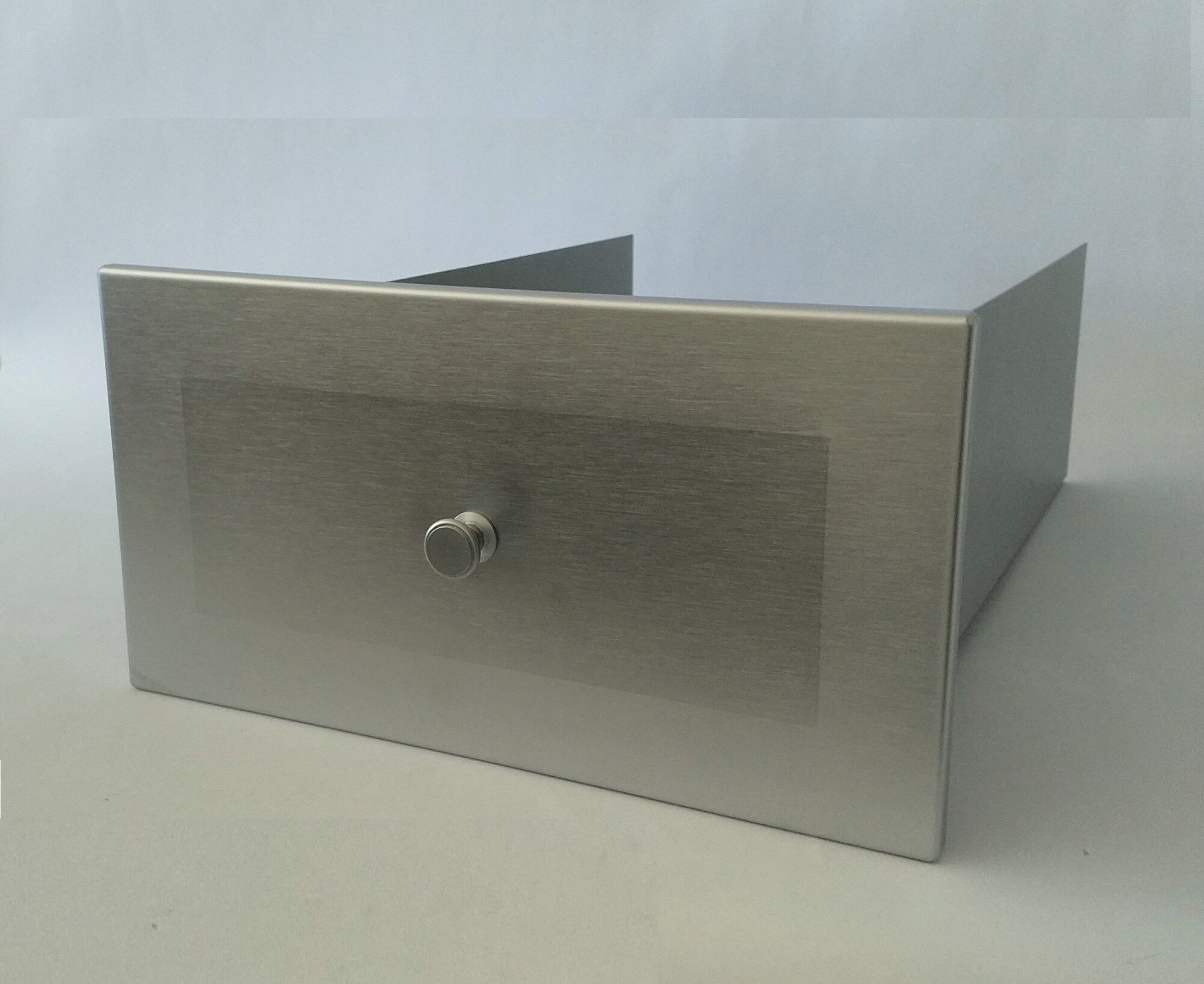 Tapani Puosi TUL-20 260 x 130 x 450 mm tuhkalaatikko Tapani Puosi TUL-20 260 x 130 x 450 mm tuhkalaatikko