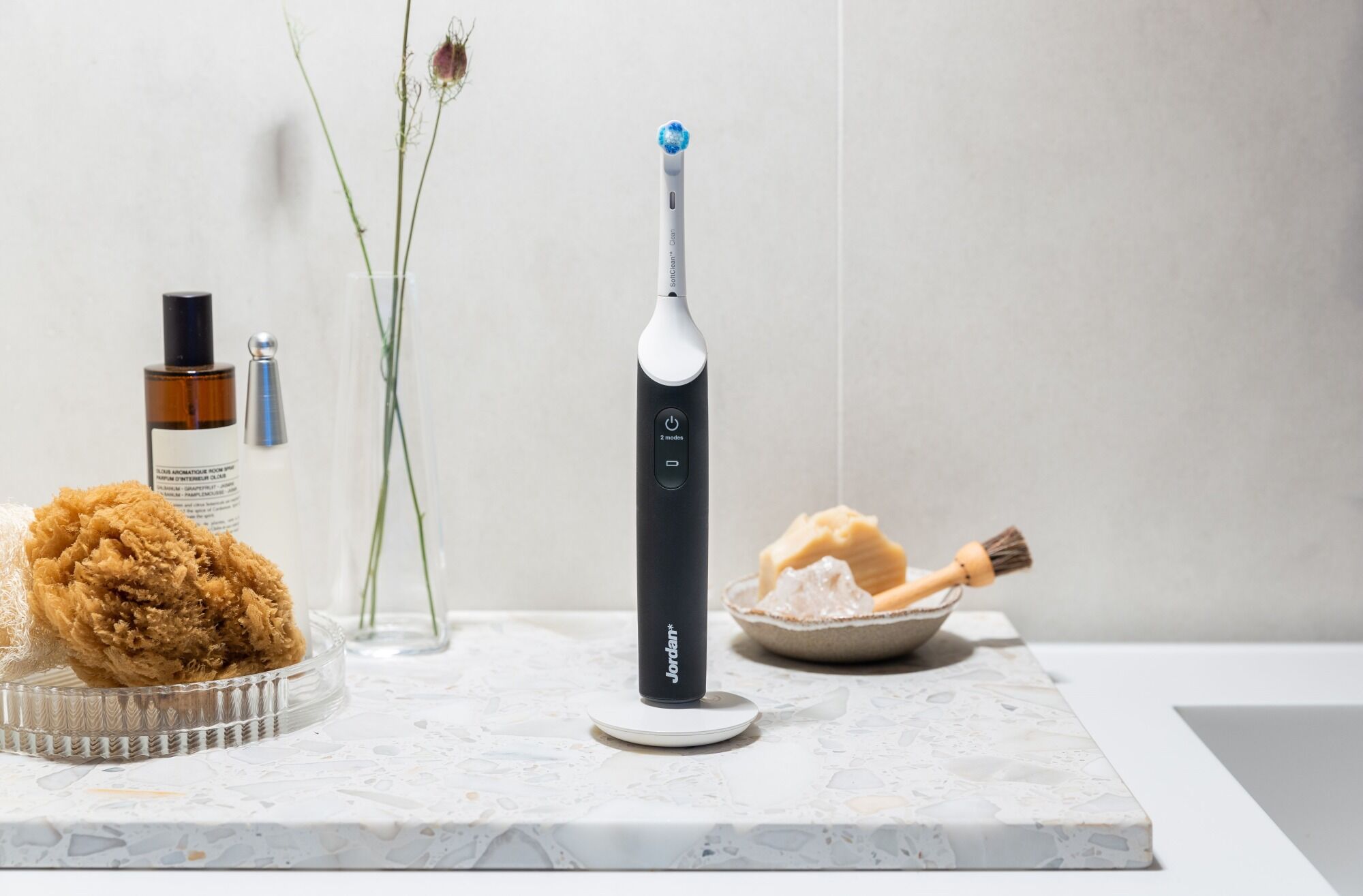 Jordan Smile Plus TBX-300GY harmaa sähköhammasharja Jordan Smile Plus TBX-300GY harmaa sähköhammasharja