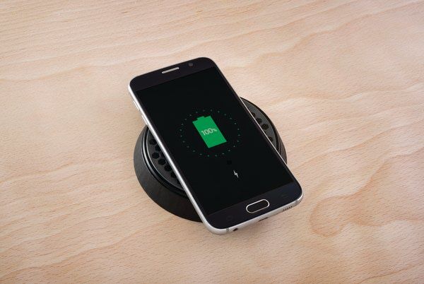 SCANSTRUT Rokk 12-24V langaton laturi SCANSTRUT Rokk 12-24V langaton laturi