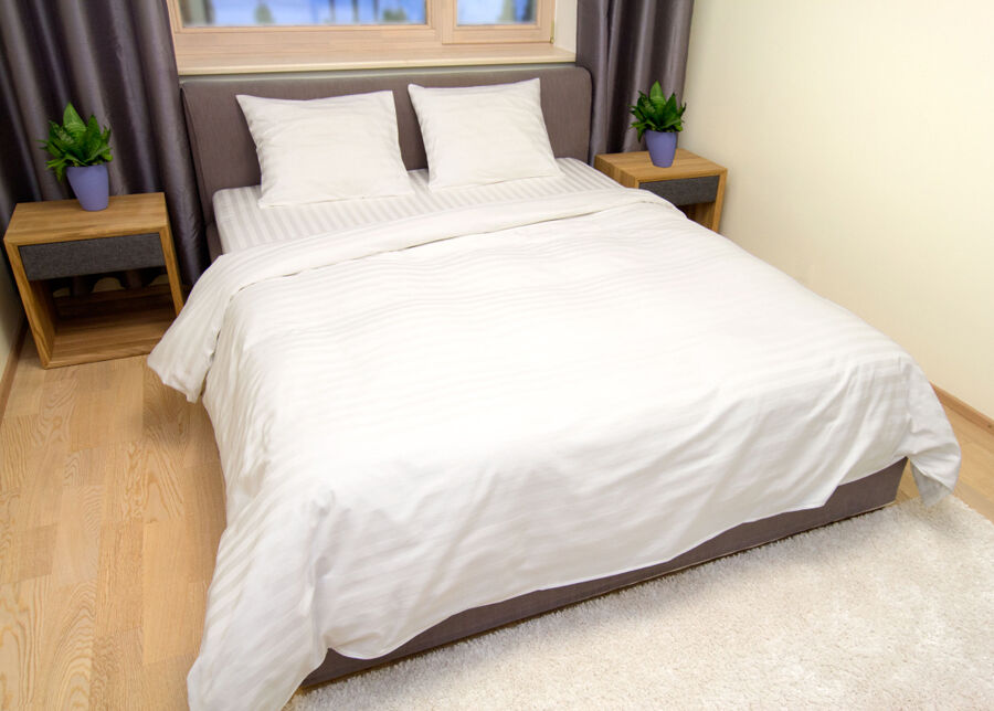 Pussilakanasetti RAITA SATIINI 220x210 cm Pussilakanasetti RAITA SATIINI 220x210 cm