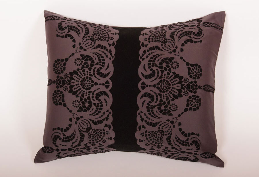 KYLIE MINOGUE tyynyliina ASTORIA BLACK 50x60 cm KYLIE MINOGUE tyynyliina ASTORIA BLACK 50x60 cm