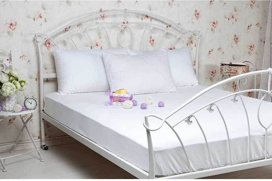 Muotoon ommeltu lakana 90x200 cm Muotoon ommeltu lakana 90x200 cm