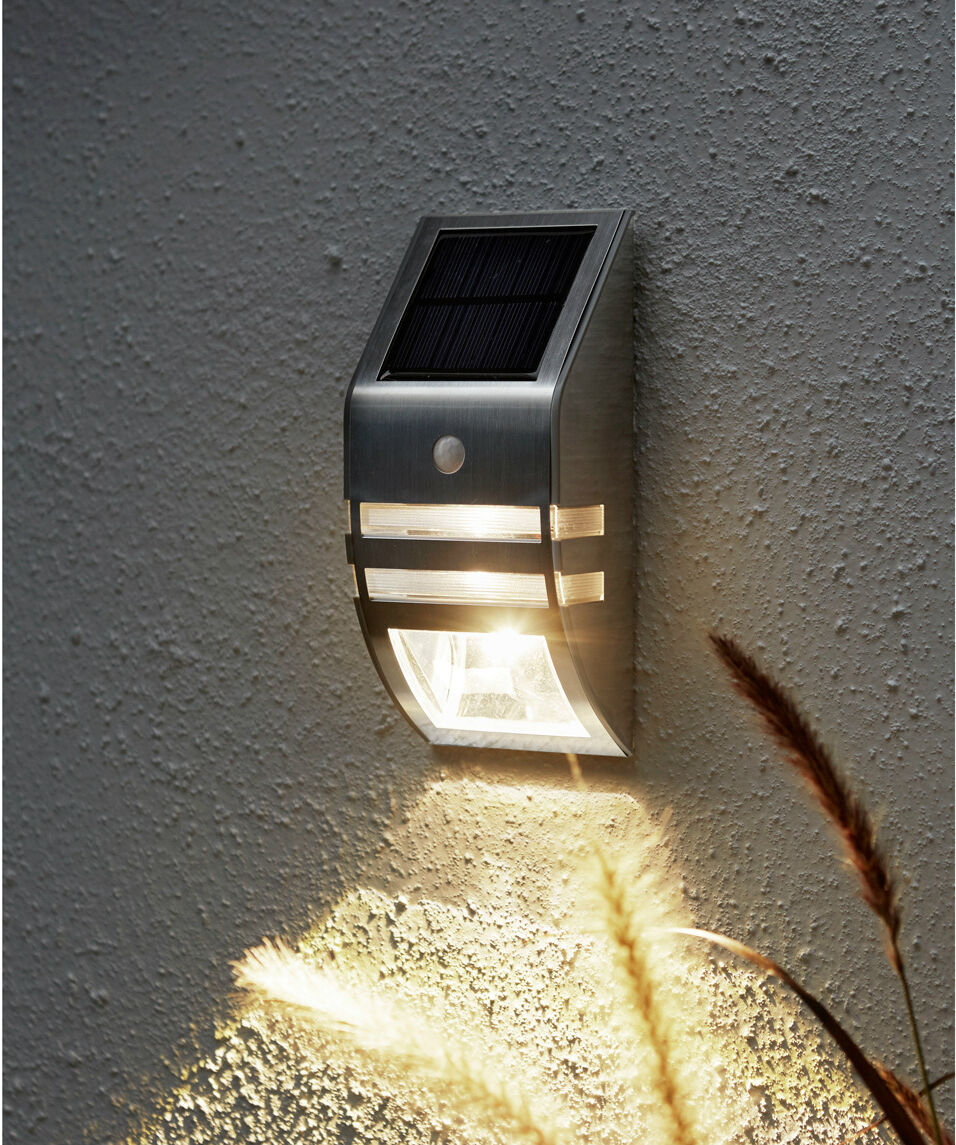 Aurinkokennovalaisin Aurinkokennovalaisin