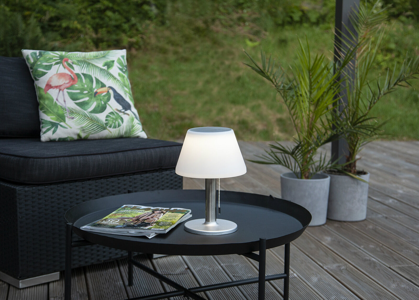 Valaisin aurinkokennolla Solia Valaisin aurinkokennolla Solia