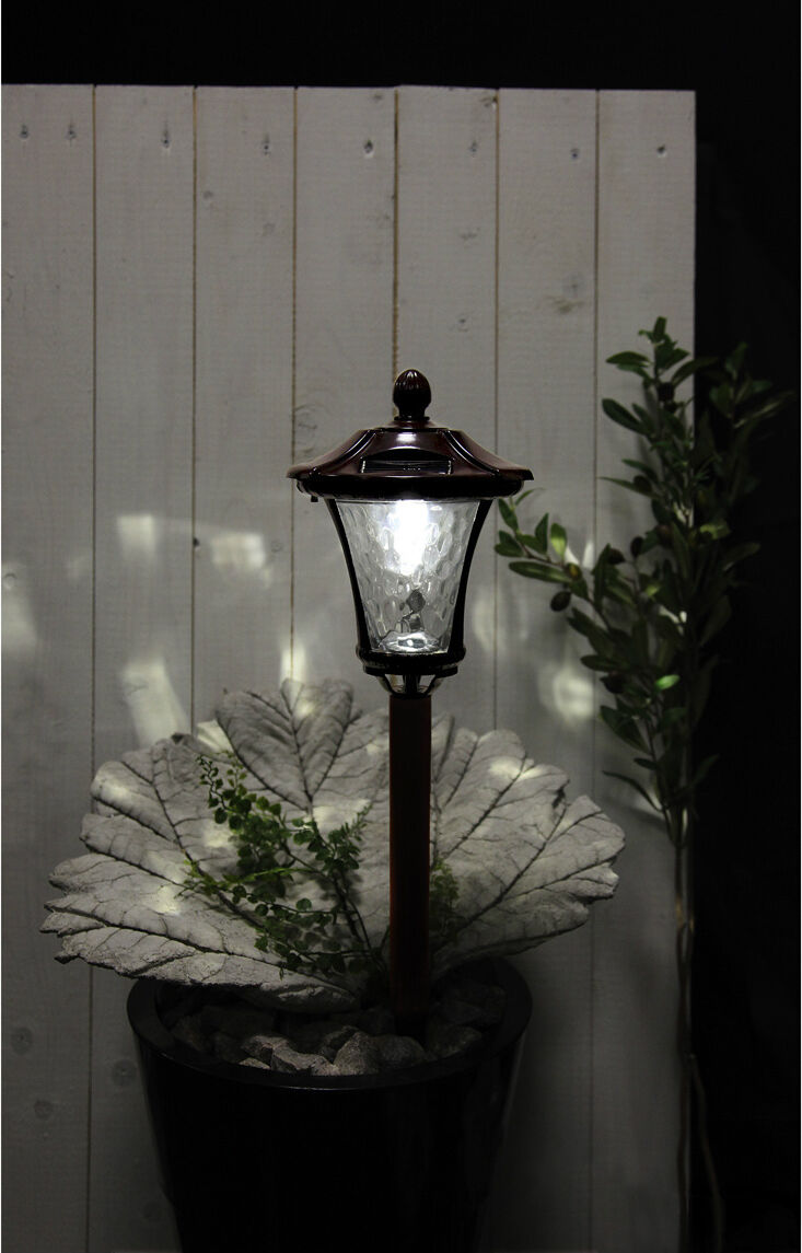 Aurinkokennovalaisin Aurinkokennovalaisin