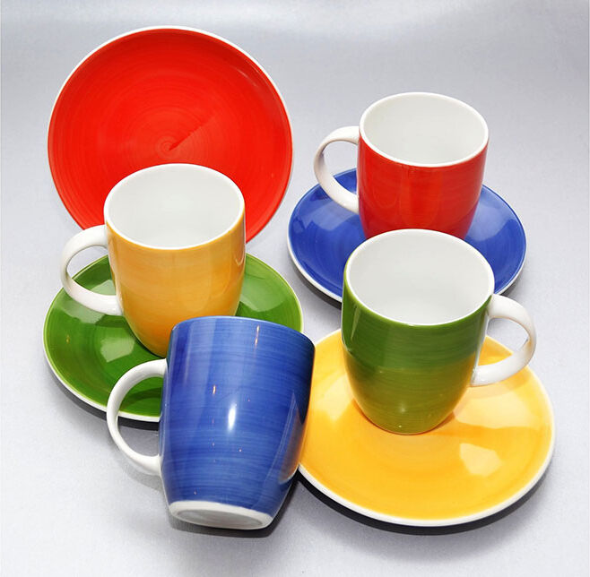 Kahviastiasto VÄRIT, 8 kpl Kahviastiasto VÄRIT, 8 kpl